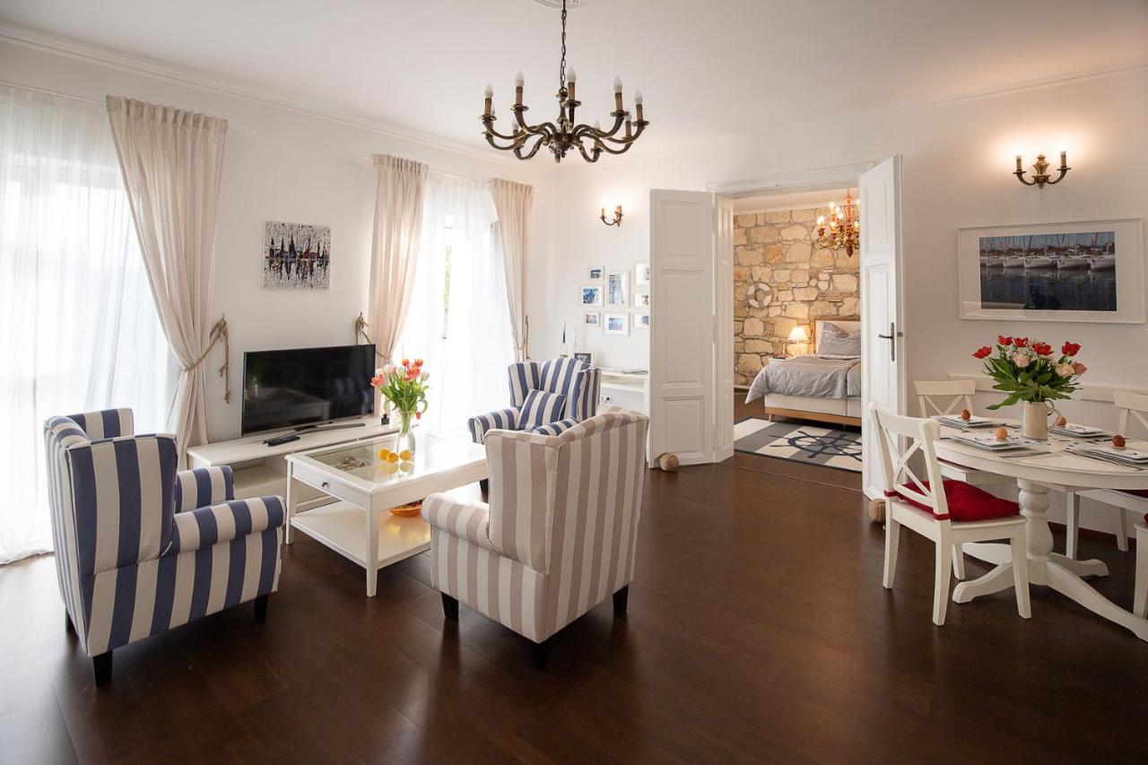 Captain's Apartment